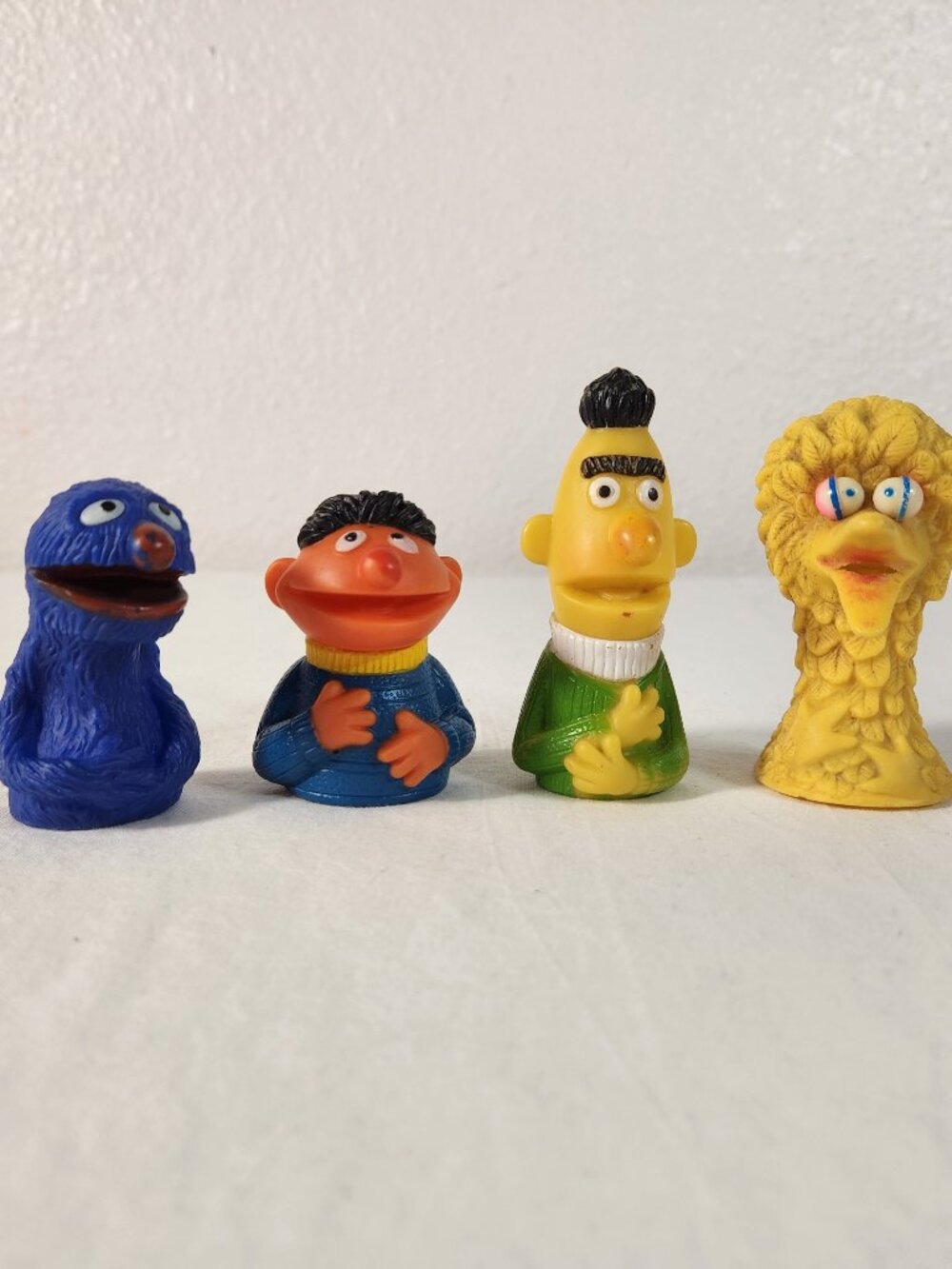 Vintage Sesame Street Finger Puppets 4 Pc Grover Bert Ernie Big Bird Fast Ship